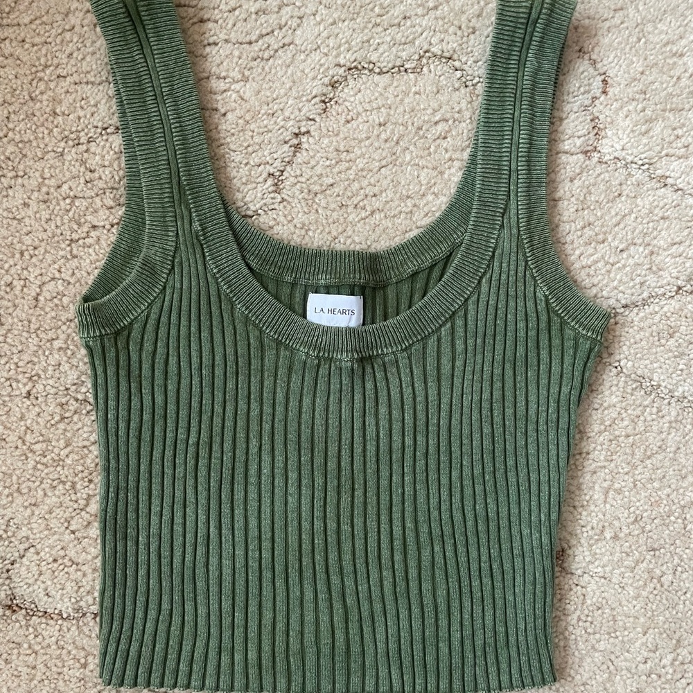 Women’s XS LA Hearts Green Ribbed Cropped Tank Top